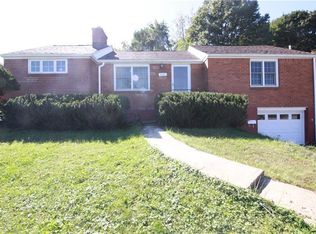 5186 Fieldcrest Dr, Pittsburgh, PA 15236