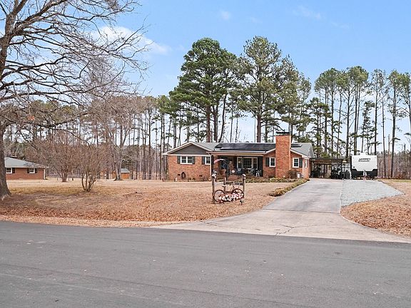 3rd image of 2642 Ardsley Dr