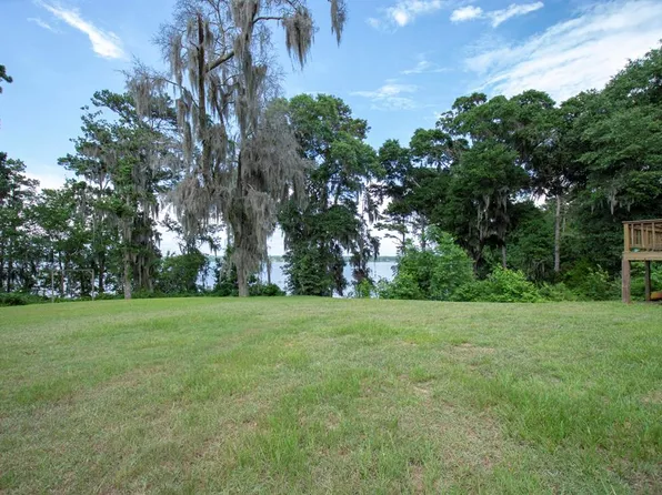 1941 Calhoun Dr, Abbeville, AL 36310