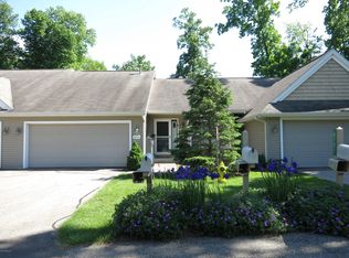 6105 Peregrine Trl, Kalamazoo, MI 49009