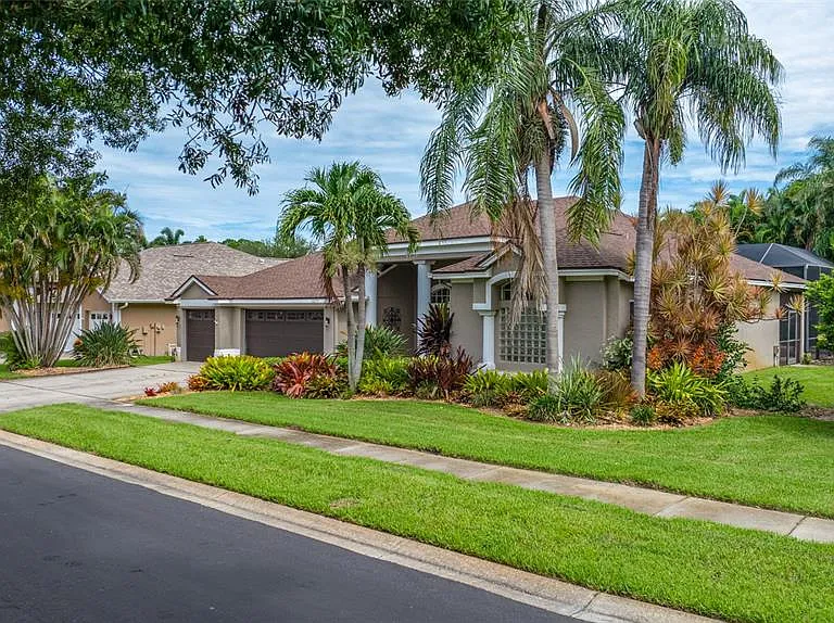 10675 Park Place Dr — Photo 3