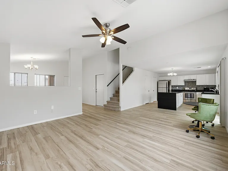 21862 N 40th Pl — Photo 5