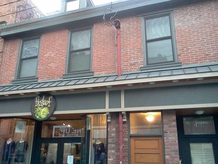 1406 East Carson Front