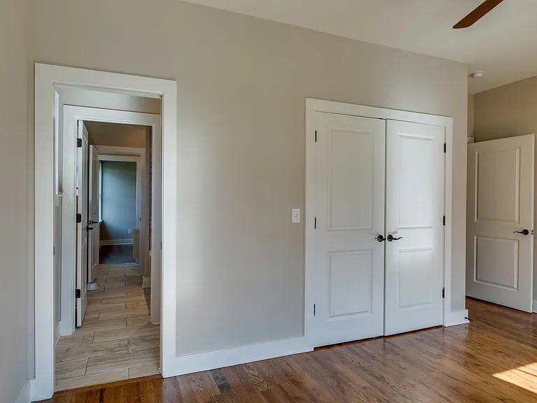 5514B Urbandale Ave — Photo 20
