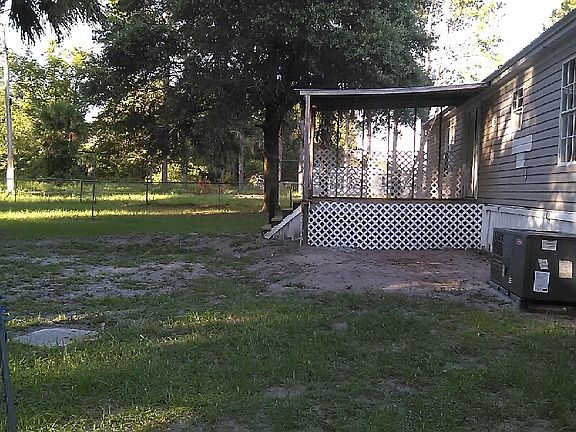 2nd image of 212 Cabot Ln