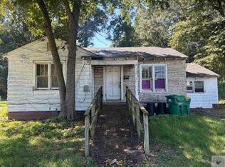 2513 N Robison Rd, Texarkana, TX 75501