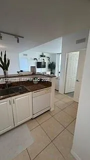 215 SW 42nd Ave #1007 — Photo 25