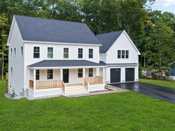 25 Kingsbury Lane, Kennebunk, ME 04043