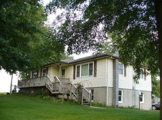 1781 N Ferry Landing Rd, Galena, IL 61036