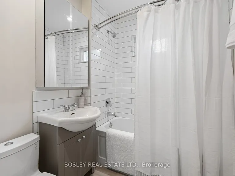14 Preston Pl #UPPER — Photo 17