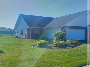 6741 Falcon Dr, Schererville, IN 46375