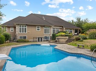 2621 166a St, Surrey, BC V3Z9X1