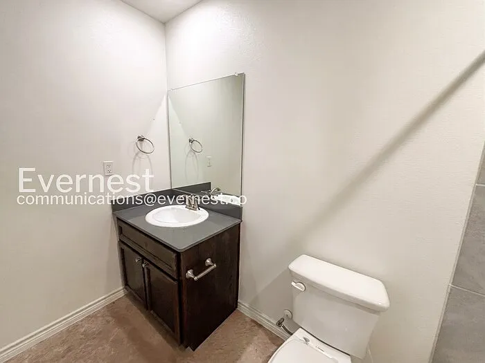 2316 Duntov Dr #B — Photo 9