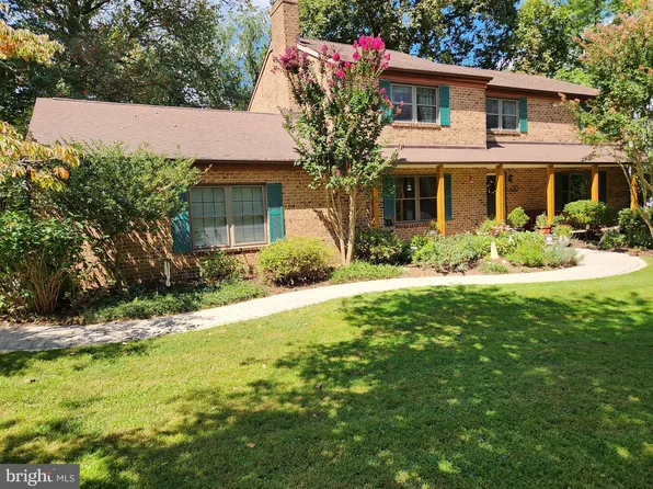 4 Hunters Horn Ct, Owings Mills, MD 21117