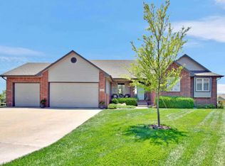 14207 E Ayesbury Cir, Wichita, KS 67228