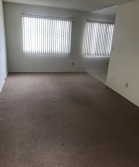 Villa West Apartments — Photo 6