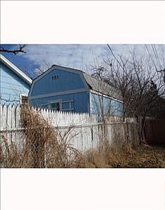 2nd image of 700 SE 30th St