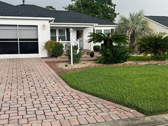 3rd image of 1831 Naples Pl