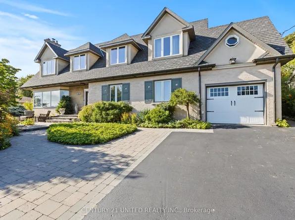 882 Danforth Pl, Burlington, ON L7T 1S2