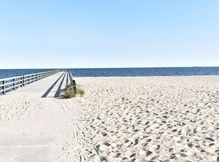 31 Washington Ave, West Haven, CT 06516