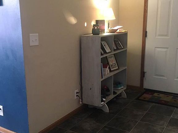 Front Entry Way