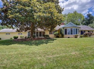 604 E Lake Dr, Greensboro, NC 27401