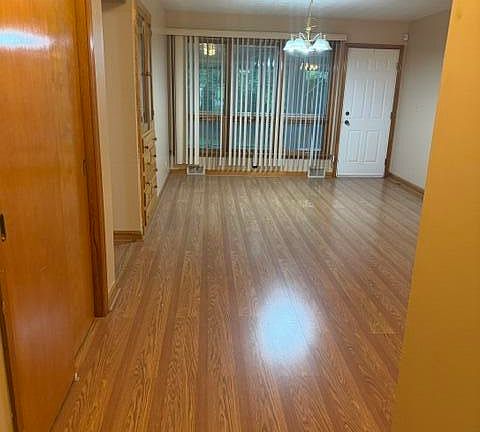3rd image of 5118 Nancy Ave
