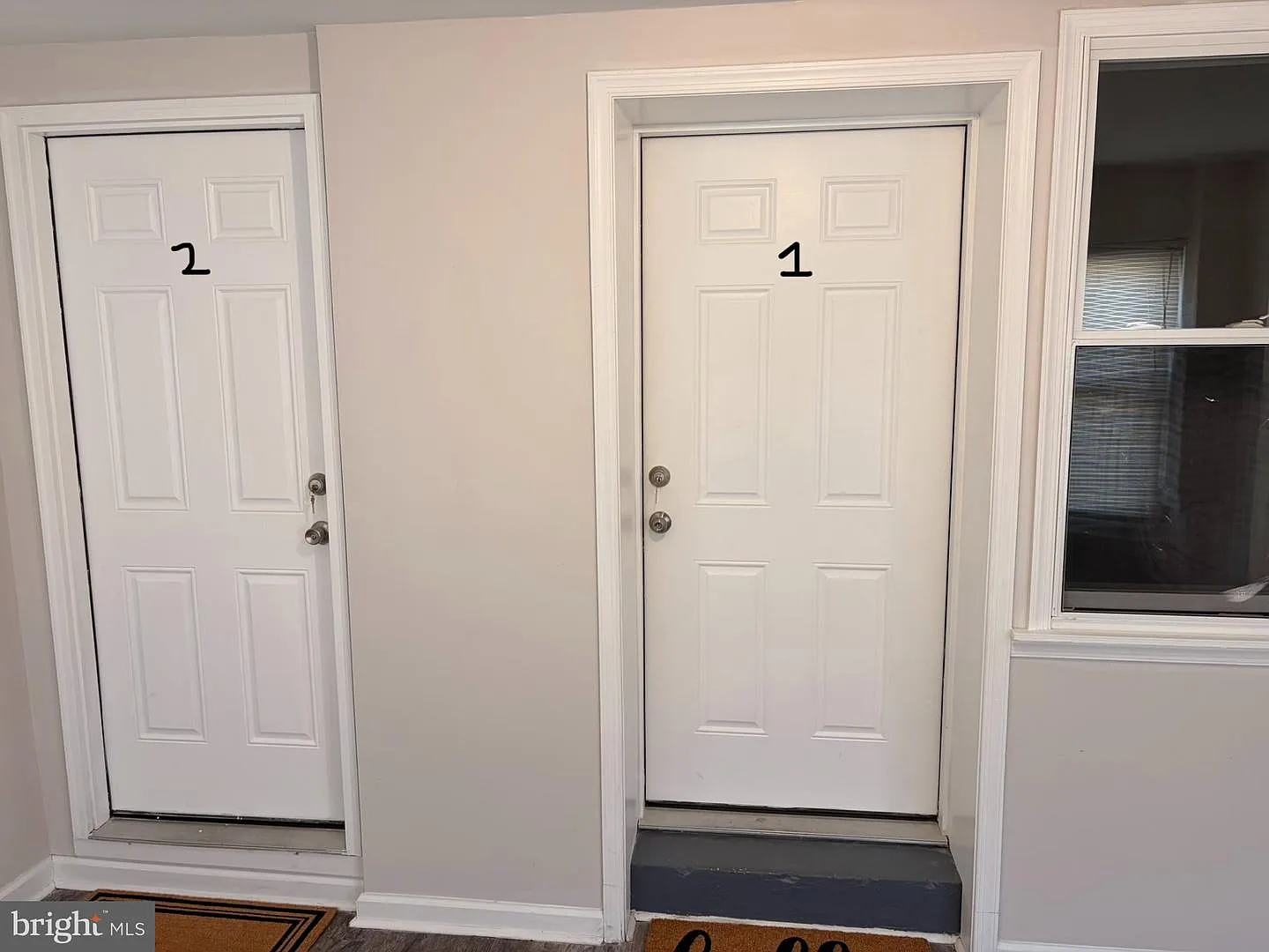 1 bed, 1.0 bath, 1110 sqft, $1,150 — Photo 2