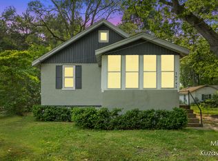 16742 148th Ave, Spring Lake, MI 49456