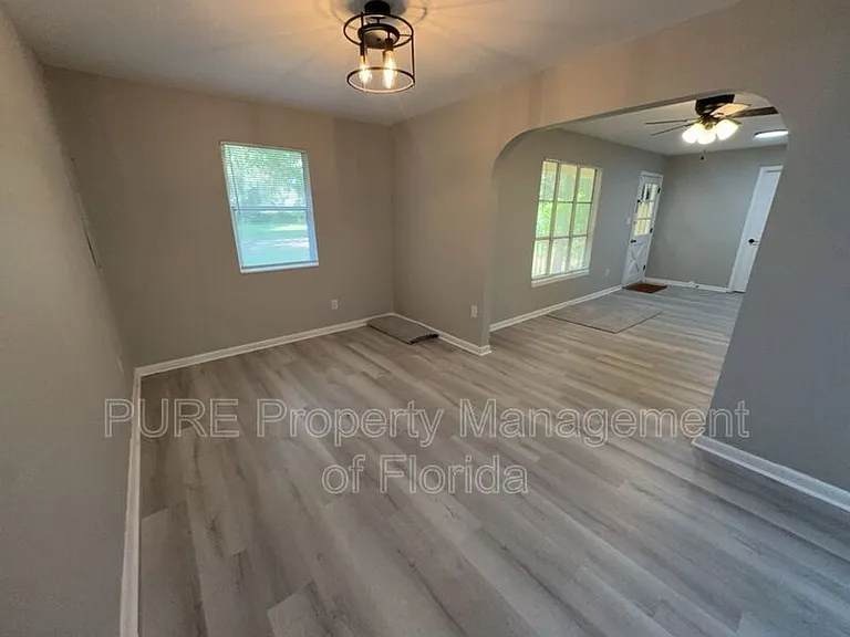 595 NW 100th St #A — Photo 10