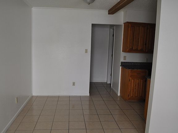 3rd image of 425 Cynisca St #A