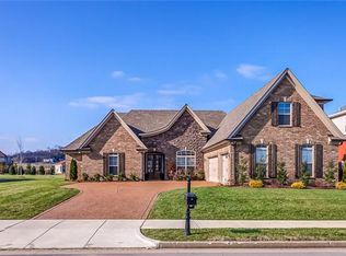 111 Nogs Gdn, Hendersonville, TN 37075