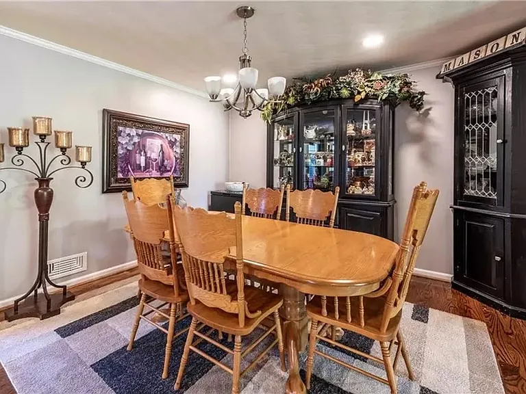 2347 Morgan Rd — Photo 29