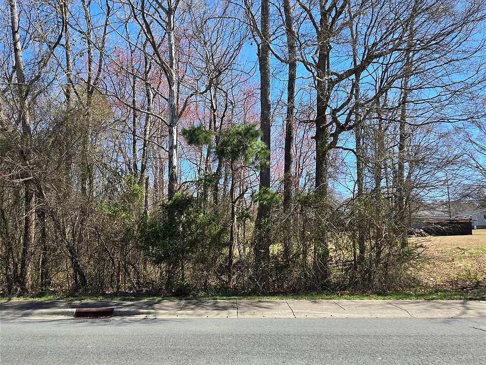 2nd image of 0 Woodglen Ln