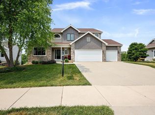 222 Ridge View Trl, Verona, WI 53593