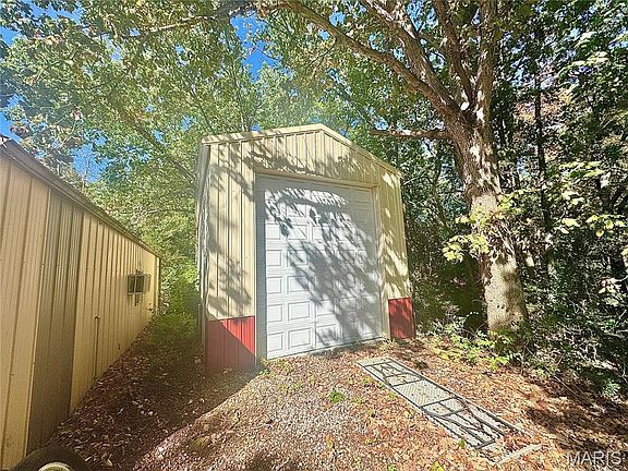 2nd image of 26198 Woodridge Dr