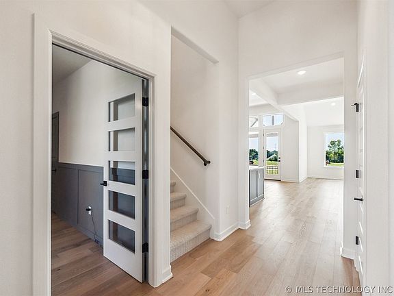 7th image of this home