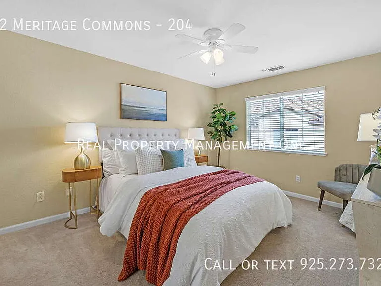 32 Meritage Cmn #204 — Photo 23
