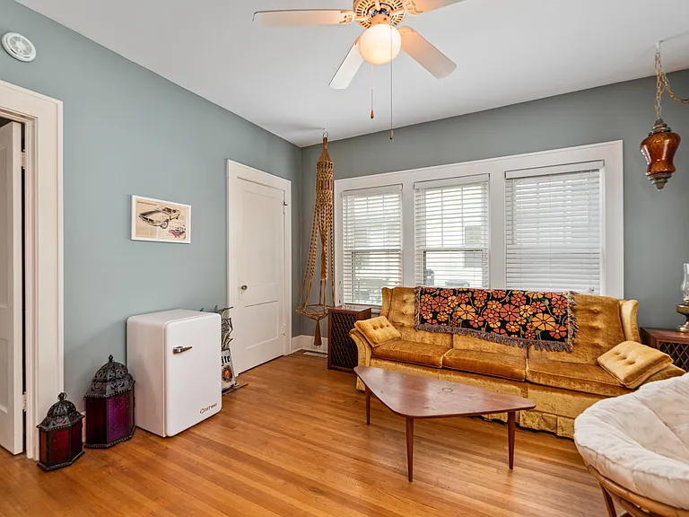 1221 N Perry Ave — Photo 8