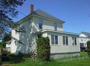 27 Stetson Rd, Corinna, ME 04928