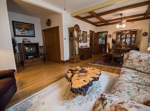5th image of 3745 N Keeler Ave