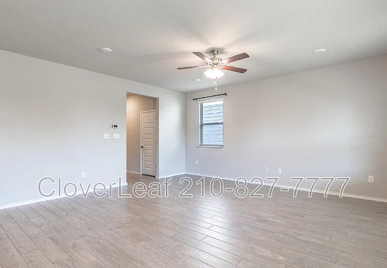 255 Kinsley Way — Photo 10