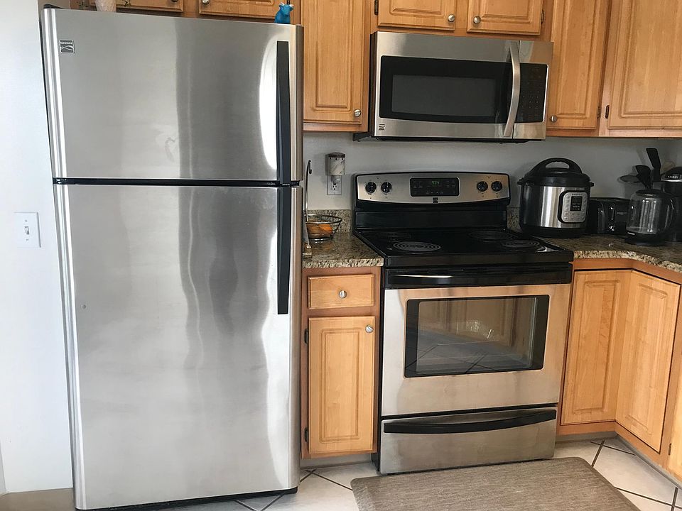1st image of 140 Arielle Ct