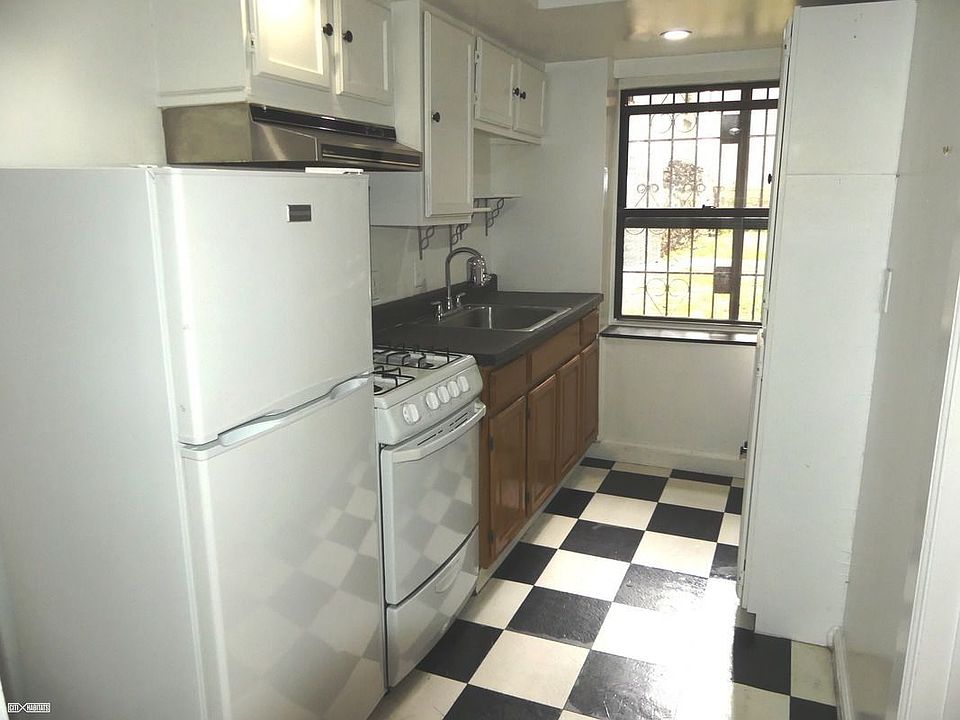 2nd image of 278 W 19th St APT 1B