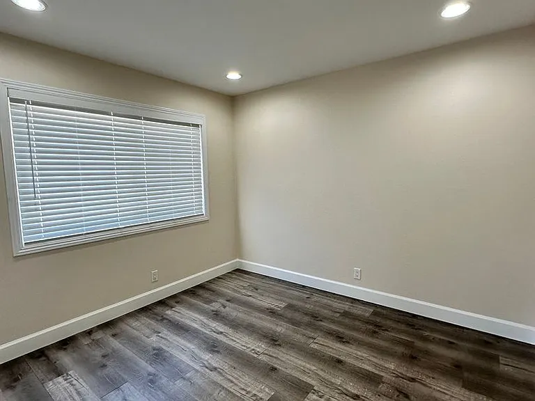 591 Fayette Cir — Photo 10