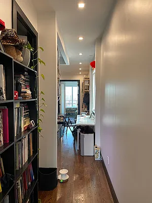 Rented by Loom Capital Group Inc. | media 15