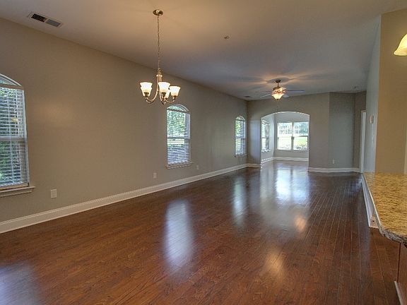 2nd image of 200 Siegert Pl #1
