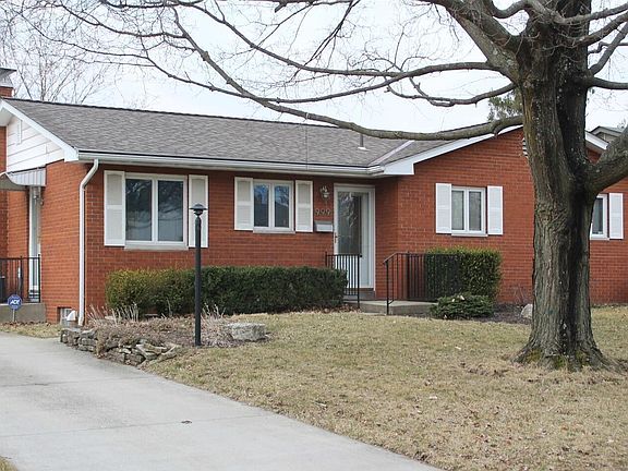 3rd image of 999 Havendale Dr