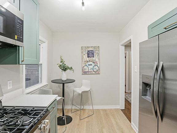 5th image of 2534 White Oak Ave