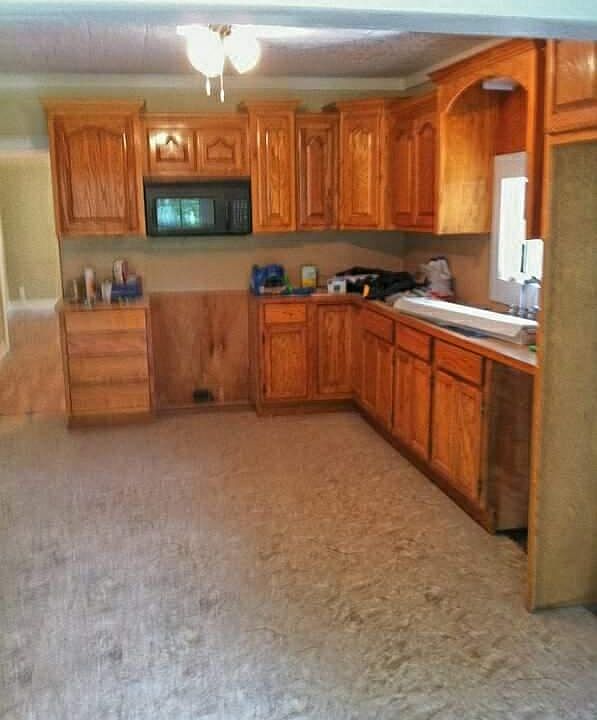 2nd image of 515 Phillips St